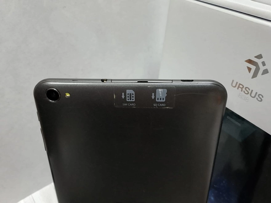 Планшетный компьютер Dexp B38 2/32gb