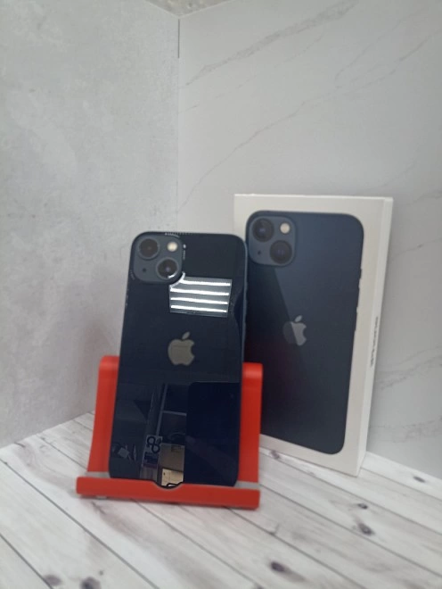 Смартфон iPhone iPhone 13 128 ГБ