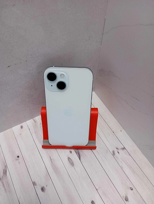 Смартфон iPhone 15 128ГБ
