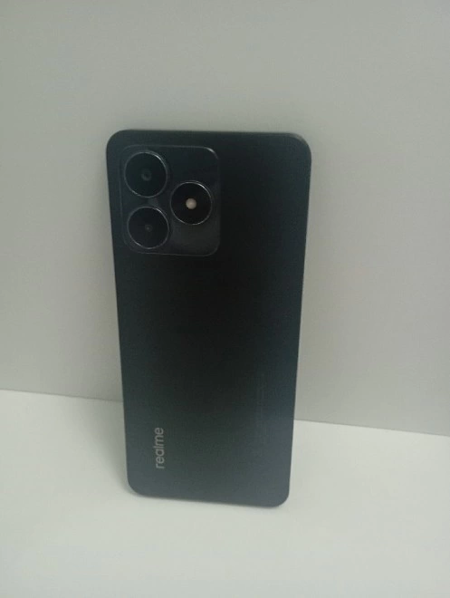Телефон мобильный Realme RMX3760