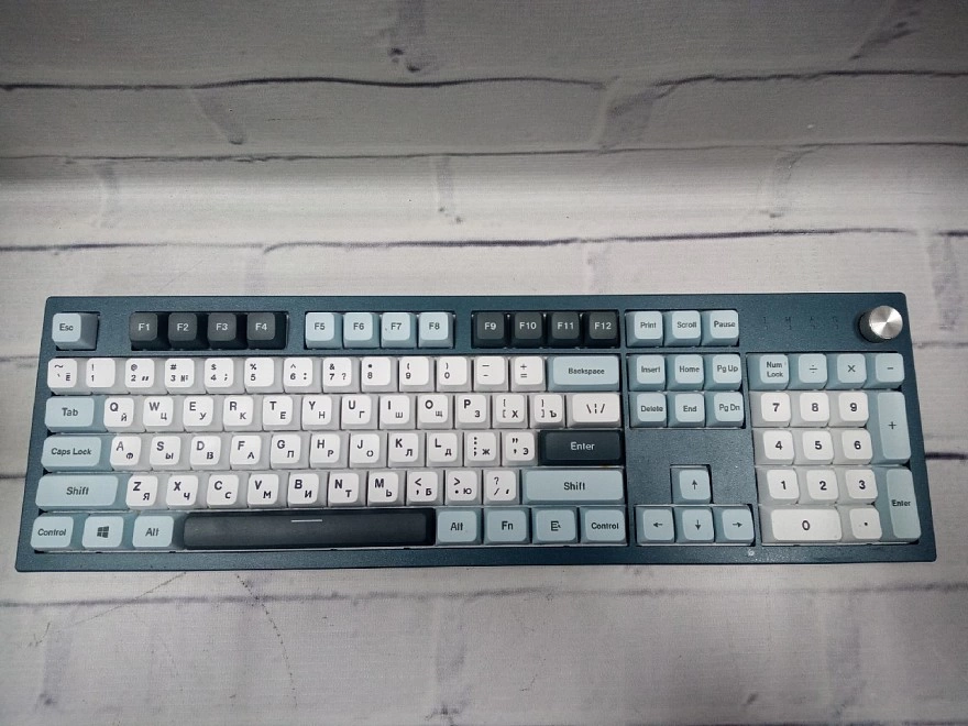 Клавиатура MONTECH Mkey 108 Freedom