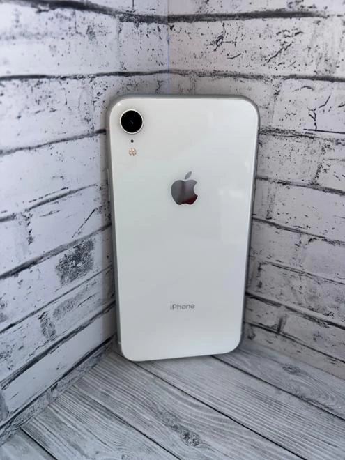 Смартфон Apple iPhone XR 64GB