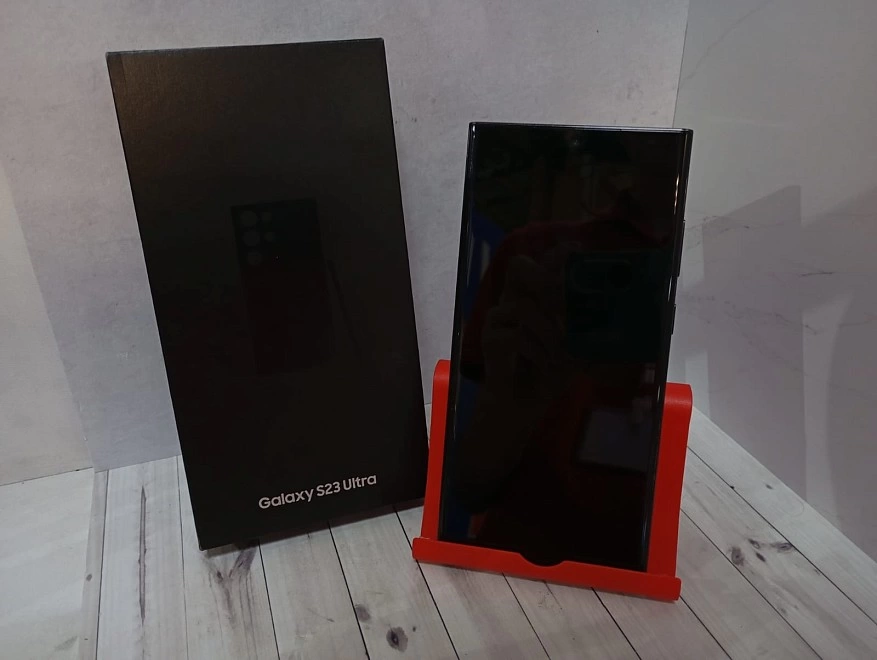 Смартфон Samsung S23 Ultra 12/256