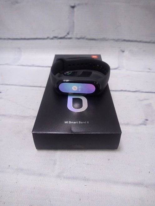 Часы наручные Xiaomi Mi Smart Band 6