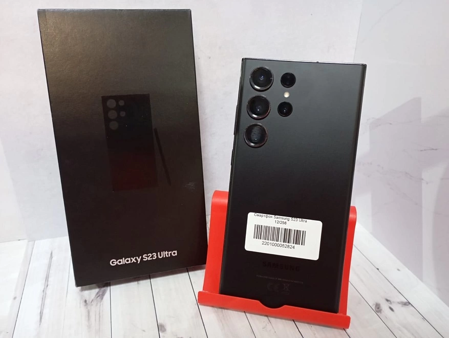 Смартфон Samsung S23 Ultra 12/256