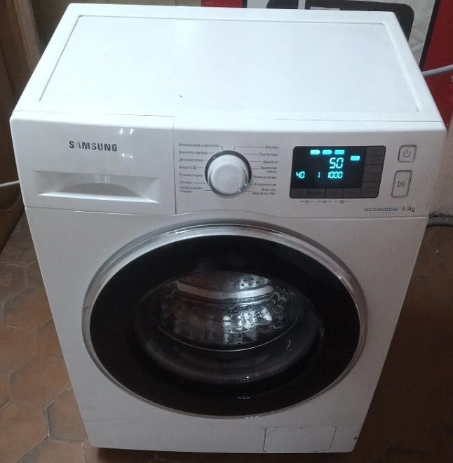 Стиральная машина Samsung WF60F4EBW2W