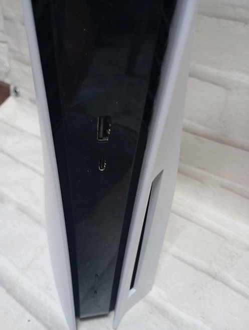 Игровая приставка PS5  825ГБ