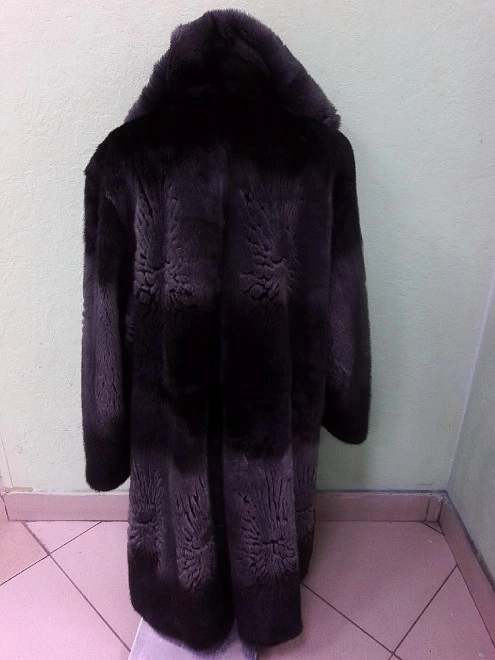 Шуба средней длинны, цельная Elena Fur 50-52 с капюшоном