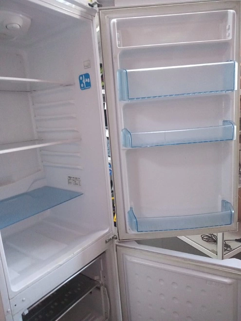 Холодильник Beko CSK29000