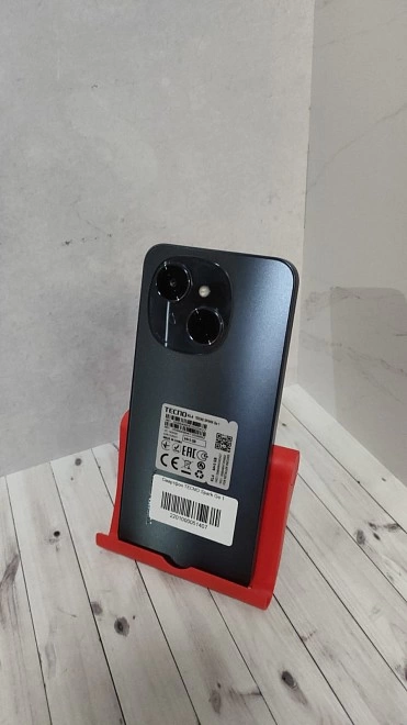 Смартфон TECNO Spark Go 1