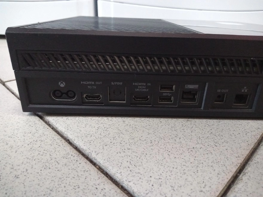 Игровая приставка XBOX  One