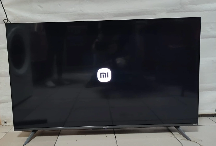 Телевизор Xiaomi Mi TV 4S 43