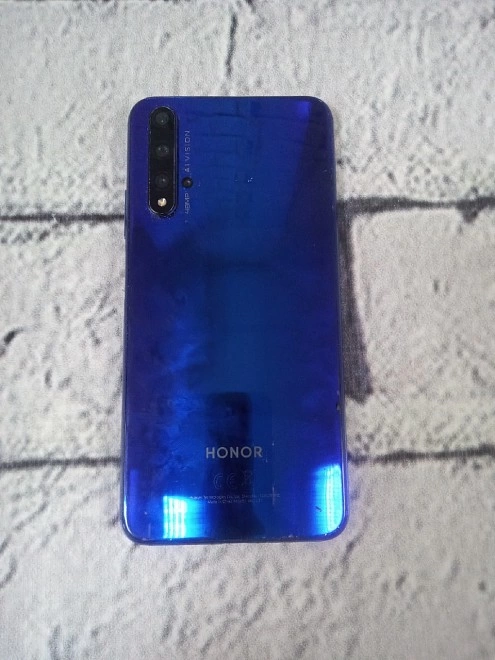 Смартфон Honor 20 6/128Gb