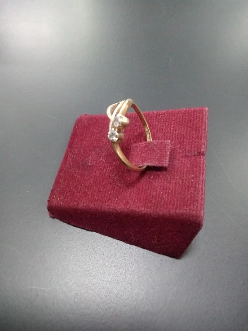 Кольцо золотое с камнями   585пр 2,13гр 17р-р (ФМ)