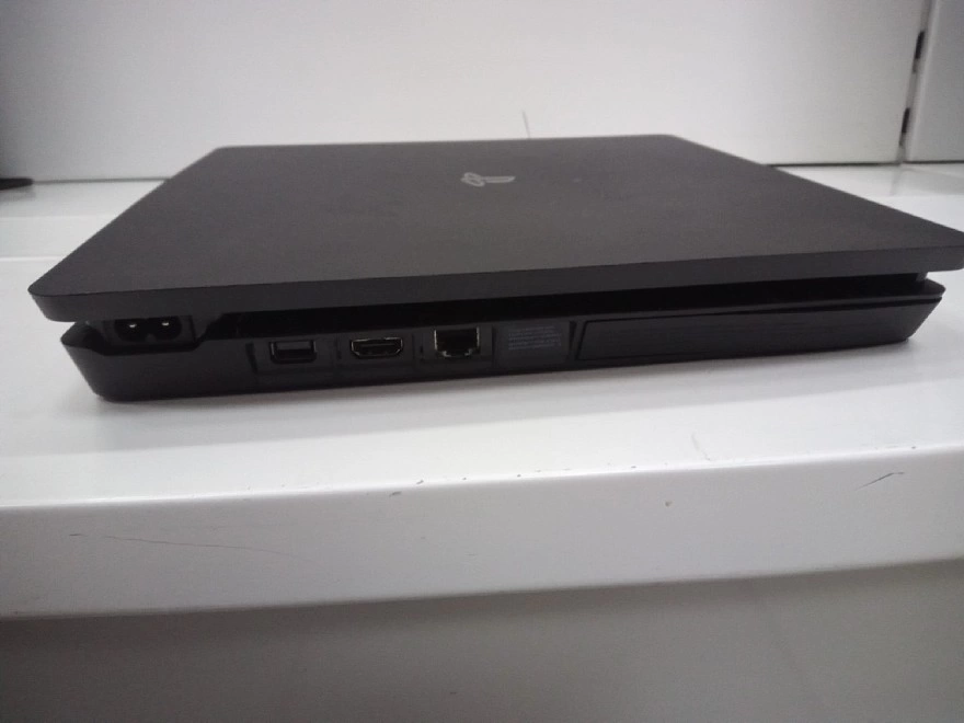 Игровая приставка PS4 Sony PS4