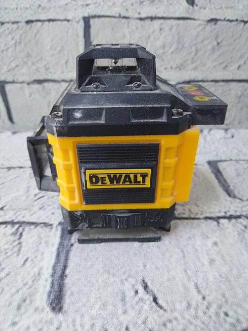 Уровень лазерный DeWALT 4D 360