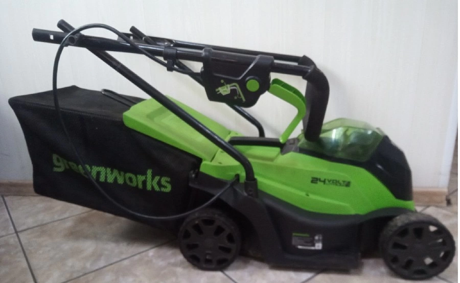 Газонокосилка GreenWorks GD24LM33K4