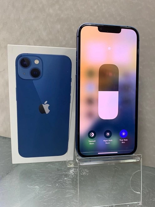Смартфон Apple iPhone 13