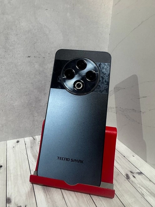 Смартфон Techno SPARK 30