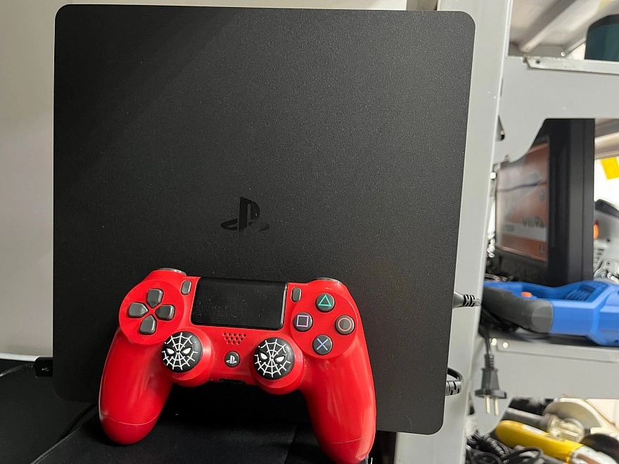 Игровая приставка PS4 Sony PlayStation 4 Slim 1Tb