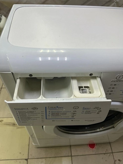 Стиральная машина Indesit WIL 103