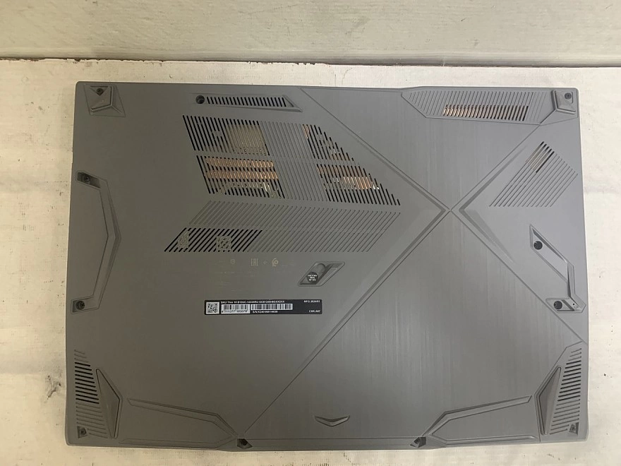 Ноутбук MSi i5-12450H 8/12 по 2,0 Ghz/ОЗУ 8Gb/SSD 512/GF 3050