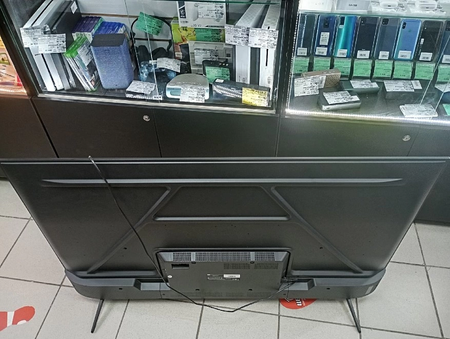 Телевизор TCL 55P737, серебристый/черный