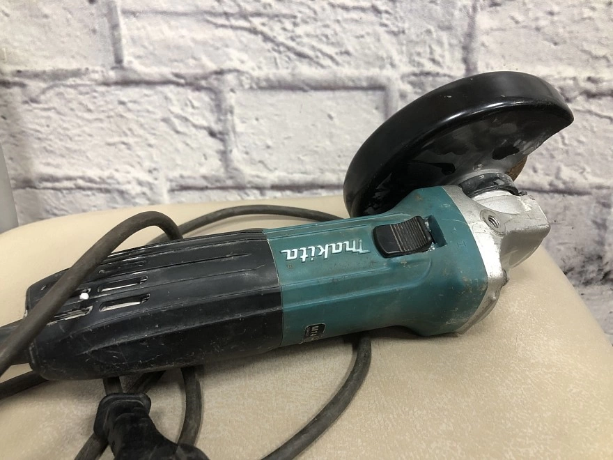 Болгарка Makita GA5030