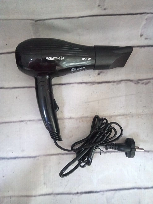 Фен Scarlett SC-HD70IT23