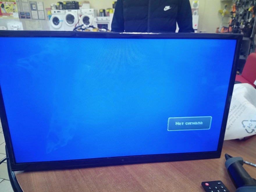 Телевизор Dexp 24HKN1 черный 24" (60 см)
