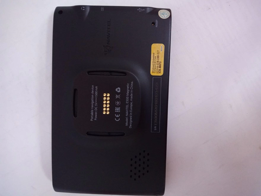 Навигатор Navitel E500 Magnetic