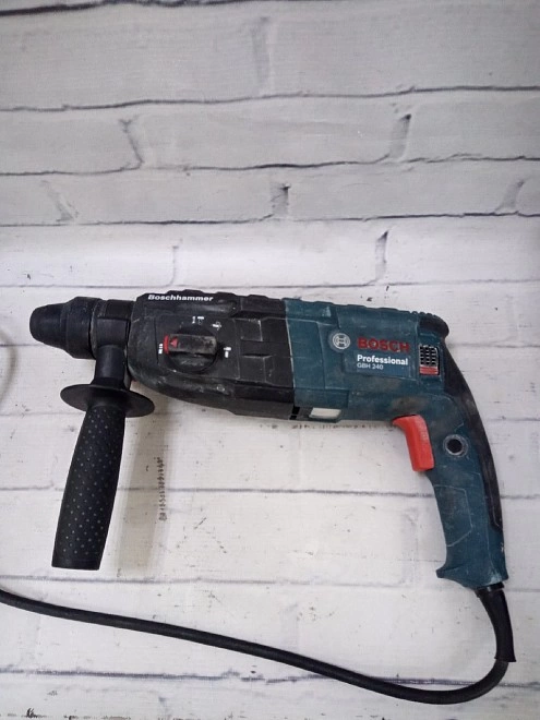 Перфоратор Bosch GBH 240