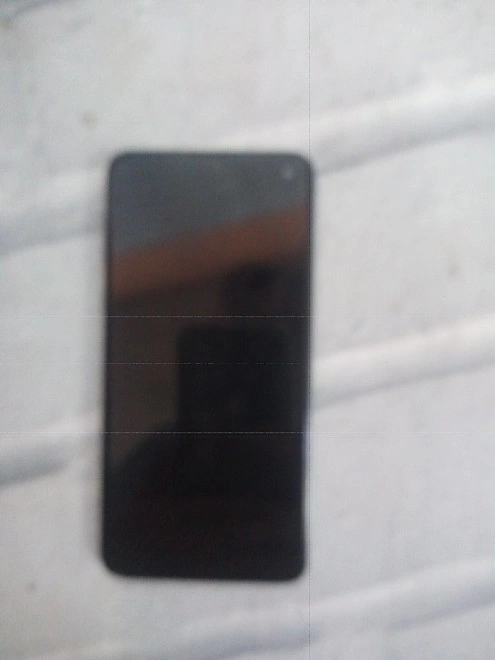 Смартфон Samsung S10e