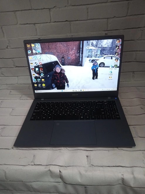 Ноутбук Dexp i3 1215U/1,3GHz/8Gb/250Gb/lUHDGraphics