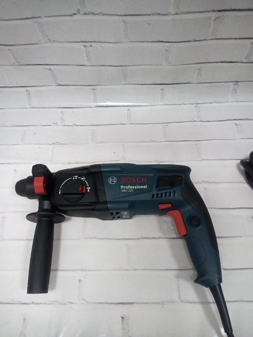 Перфоратор Bosch GBH 220
