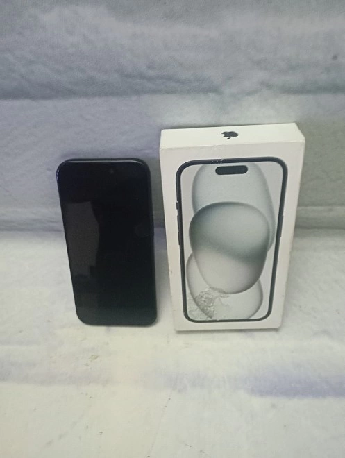 Смартфон Apple iPhone 15 256 Gb