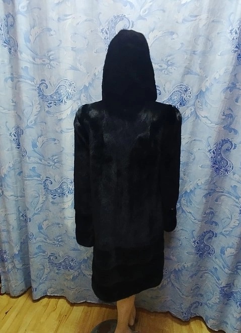 Шуба BlackGlama 48-50 р-р
