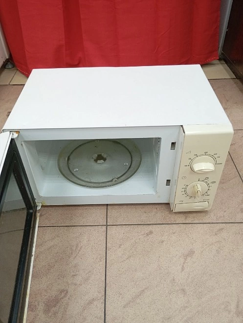Микроволновая печь Samsung M1712NR