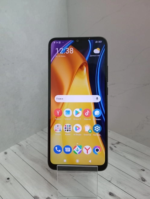 Смартфон POCO C40