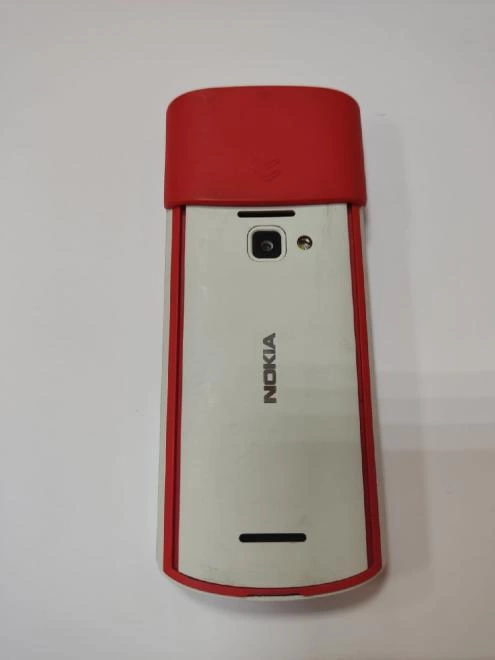 Телефон мобильный Nokia 5710 XpressAudio
