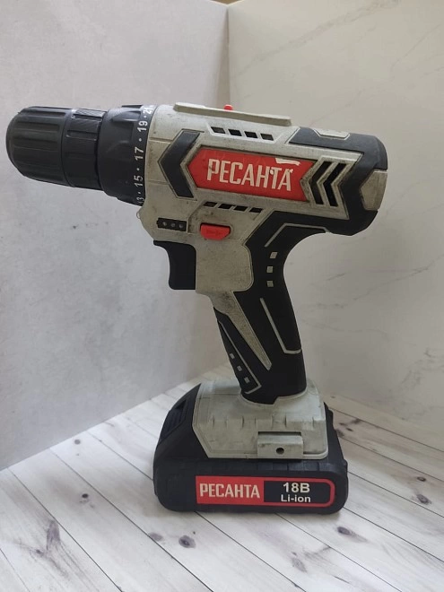 Шуруповерт РЕСАНТА ДА-18-2ЛК 75/14/5