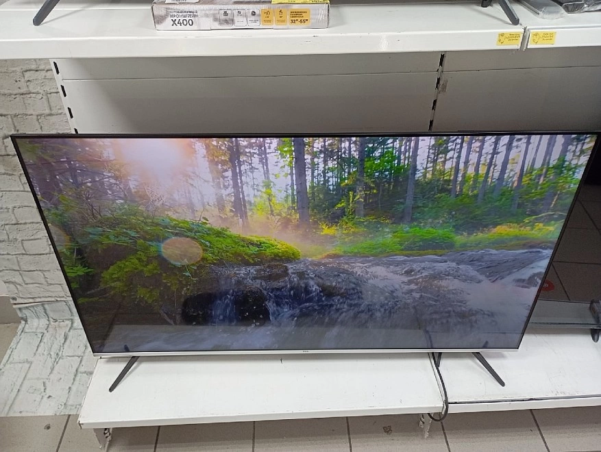 Телевизор TCL 55P737, серебристый/черный