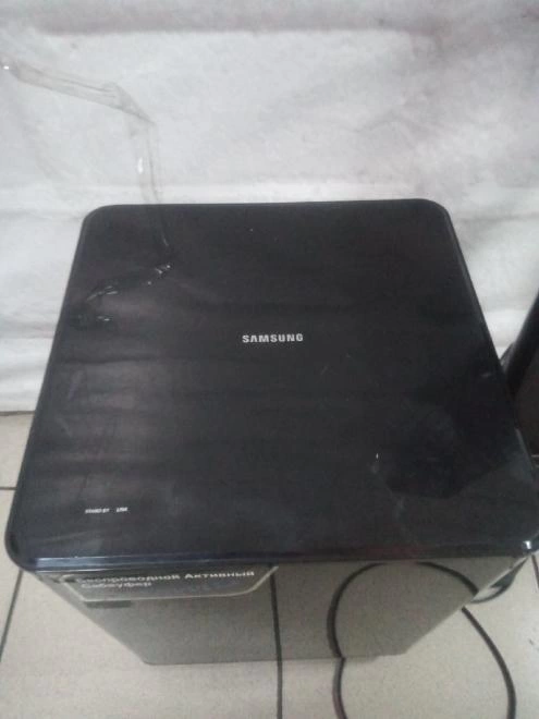 Саундбар Samsung PS-WE8200