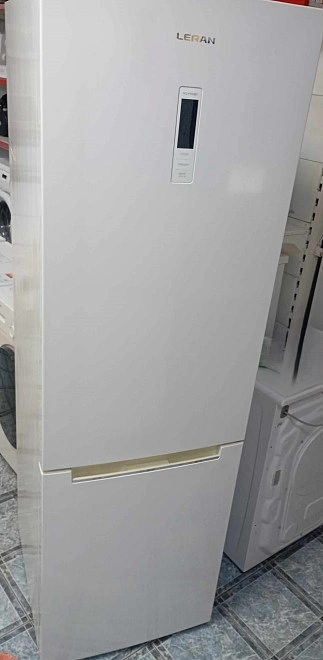 Холодильник Leran CBF215W