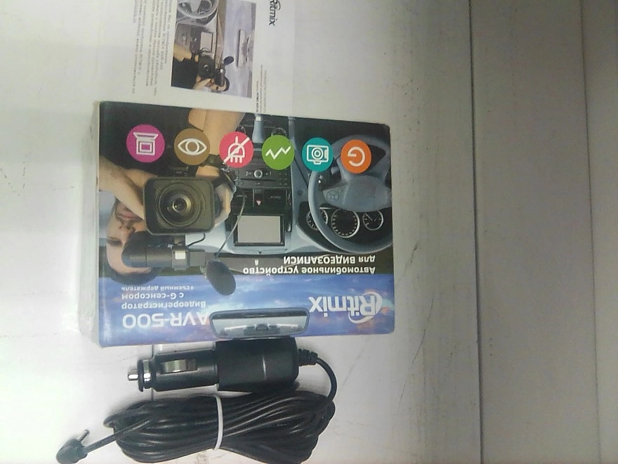 Видеорегистратор Ritmix AVR-500