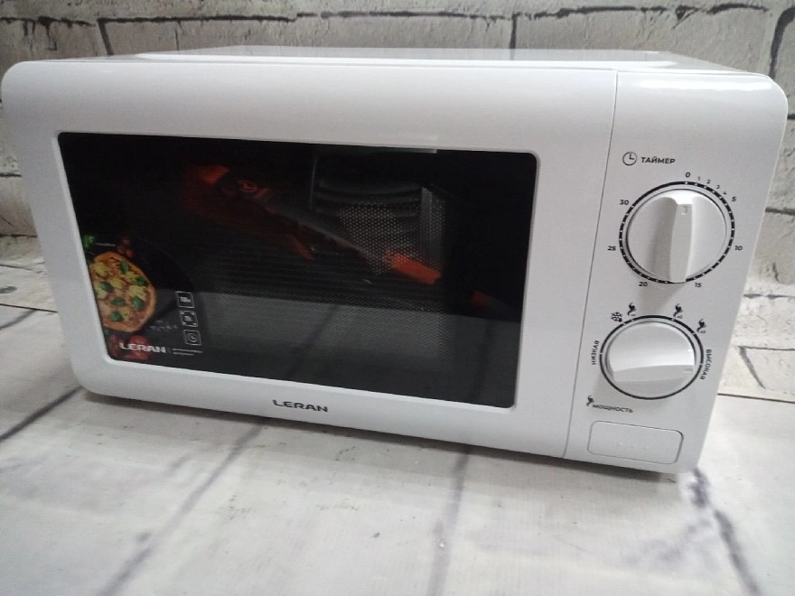 Микроволновая печь Leran FMO 2030W