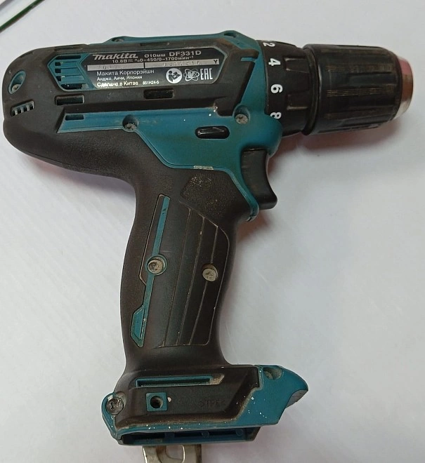 Шуруповерт Makita DF331D