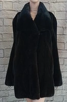 Шуба средней длинны, цельная No Brand 52-54 р-р