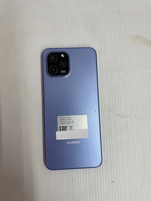 Смартфон HUAWEI nova Y61
