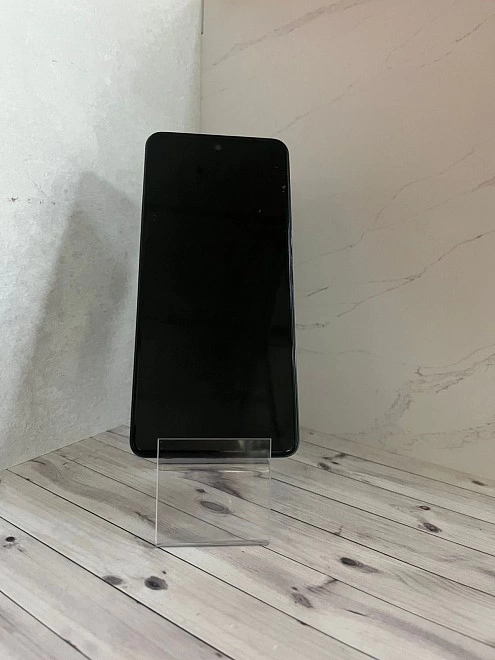 Смартфон Infinix HOT 40